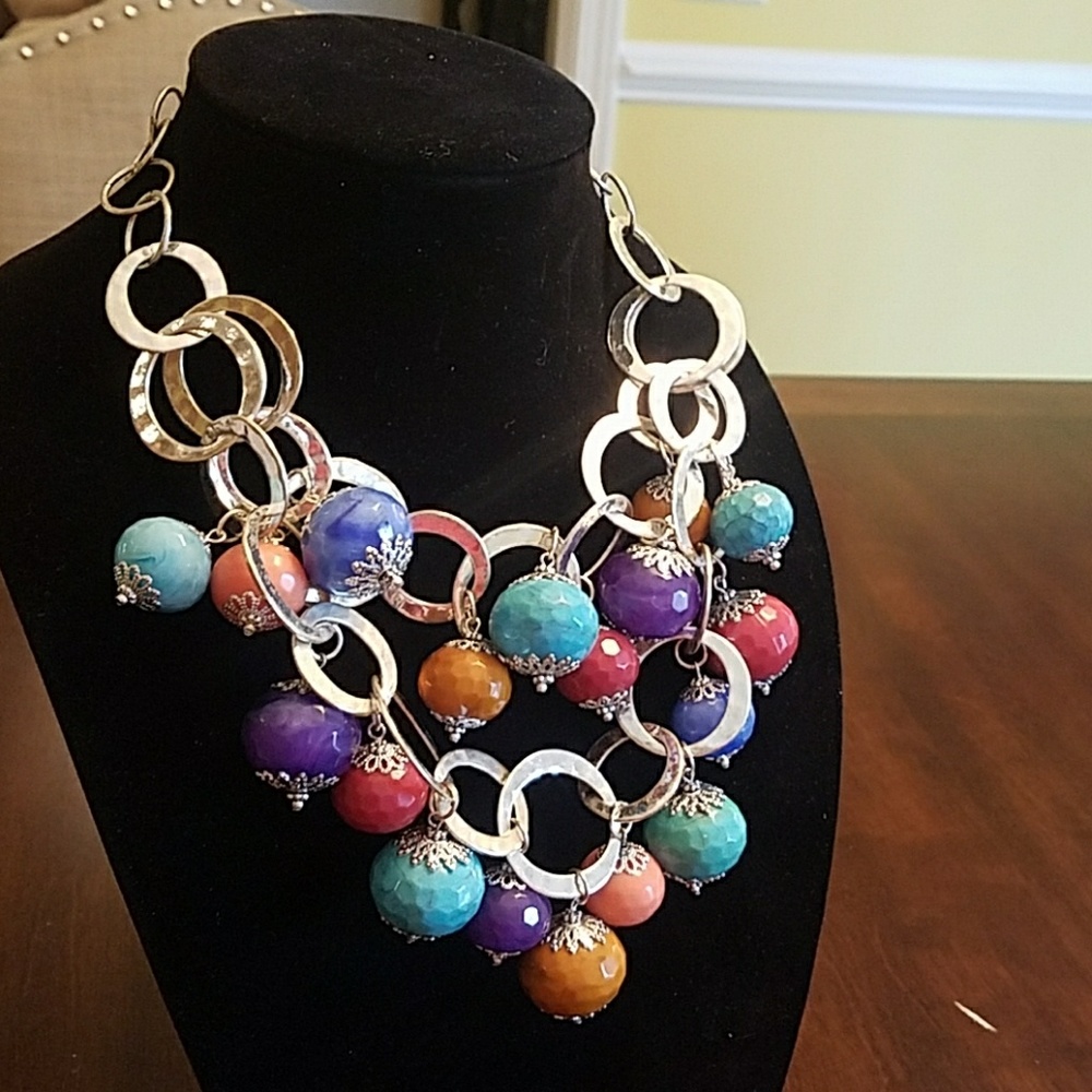 Fun statement necklace!!